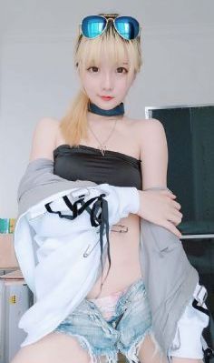 林熙蕾的胸被郭富城摸了的视频_超清在线手机播放