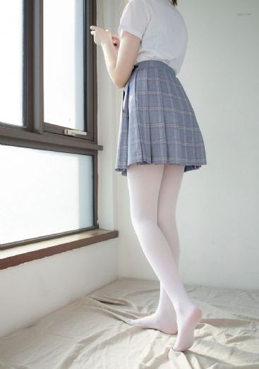 天天摸人人澡人人超碰_BD英语免费观看韩国